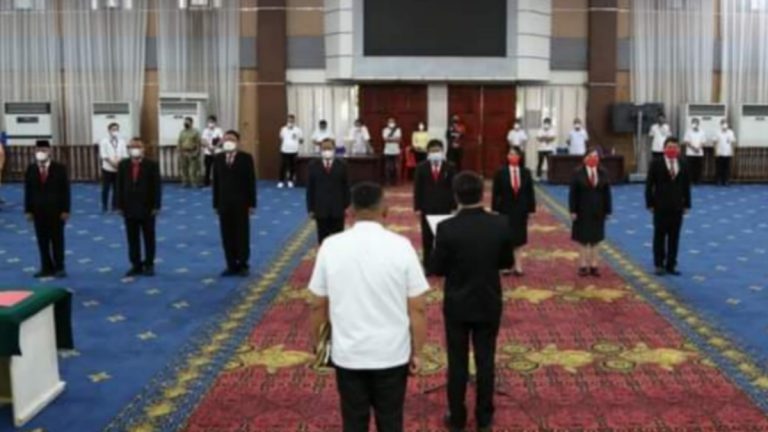 Andrei Angouw Lantik 8 Pejabat Eselon II Pemkot Manado